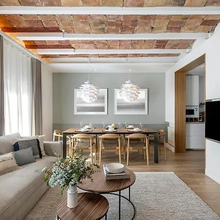 Apartment Luxury With King Beds & Ac In Heart Of Bcn *